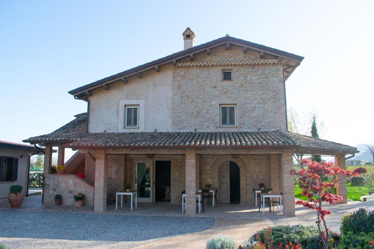 Camera Iris - B&B Antico Casale Monte San Biagio Bagian luar foto